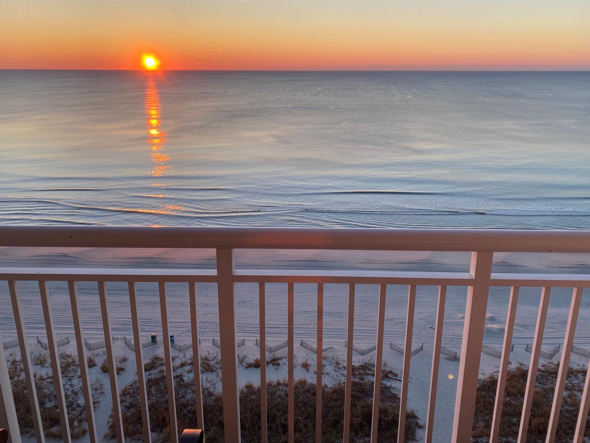 Camelot By The Sea Ocean Front Condo Myrtle Beach Exteriör bild